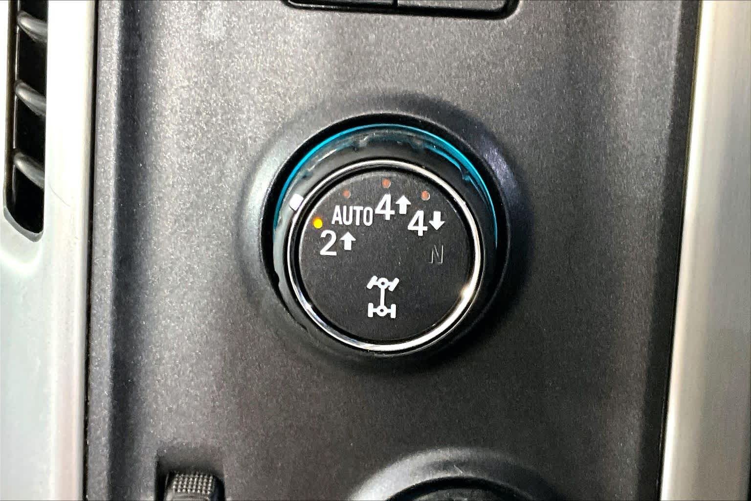 Used 2018 Cardinal Red GMC SLE image 33
