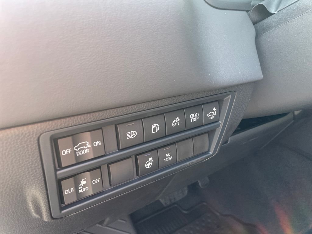 New 2026  Toyota Platinum image 26