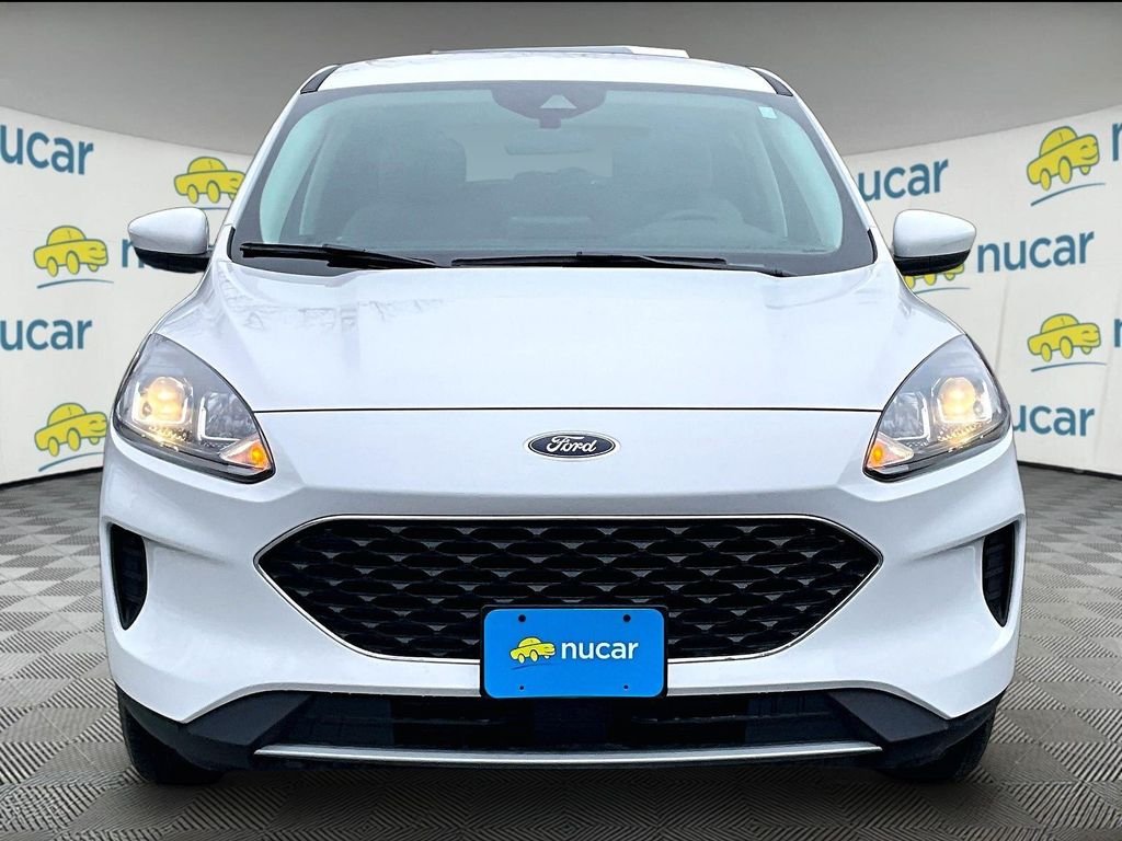 Used 2021 White Ford SE image 3
