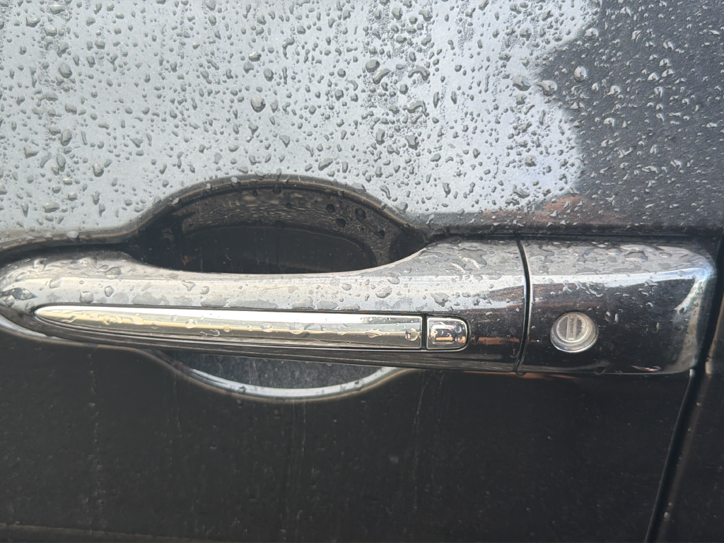 Used 2024 Silver Chrysler Touring L image 18