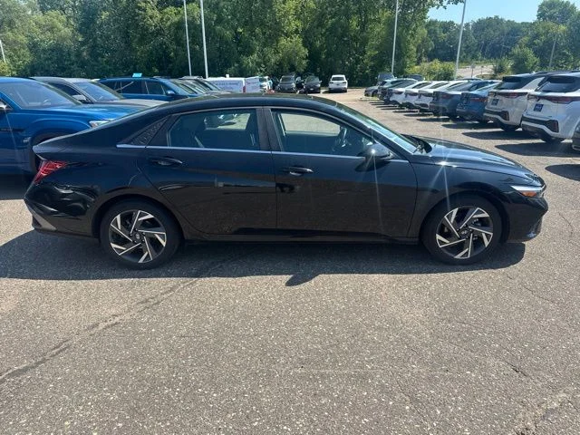 Used 2024 Hyundai Elantra SEL with VIN KMHLS4DG4RU716178 for sale in Inver Grove Heights, Minnesota