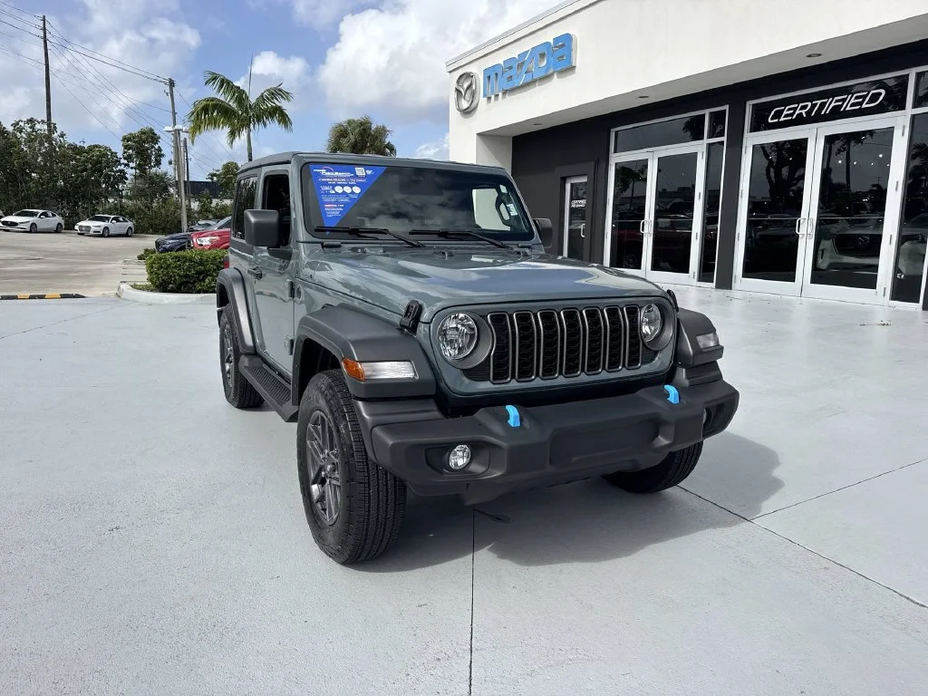 Used 2026 Gray Jeep Sport S image 7
