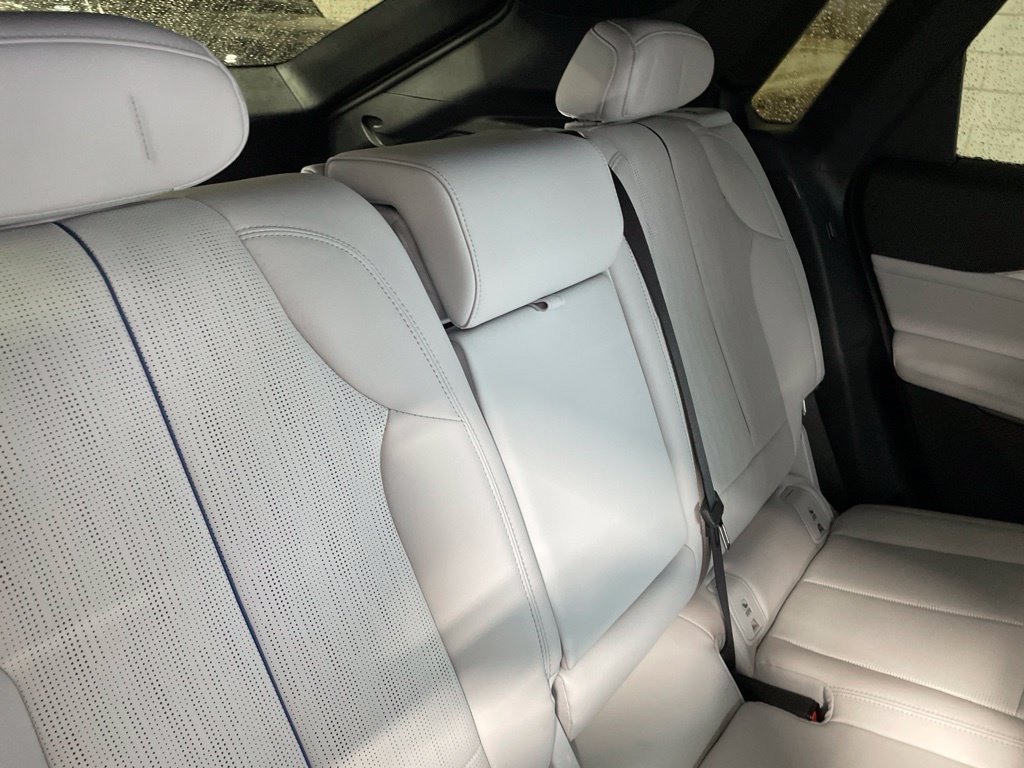 Used 2024 Silver Cadillac Luxury image 17