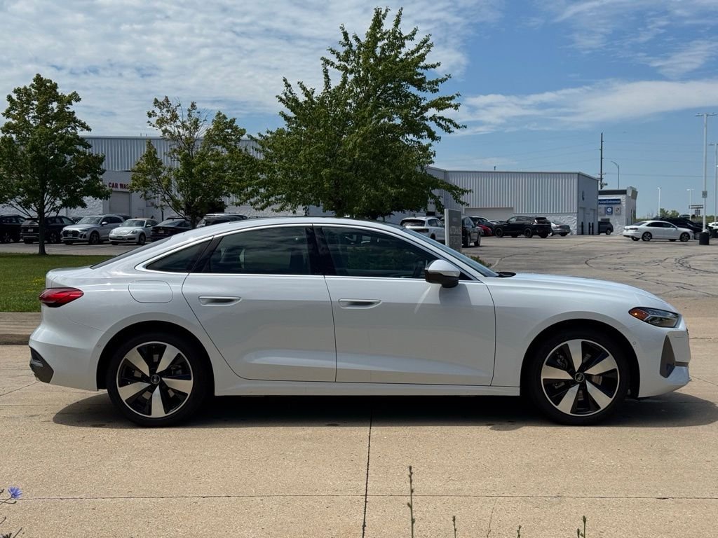 Used 2025 White Audi  image 8