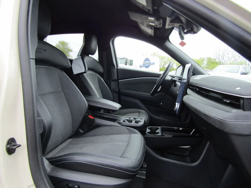 Used 2025 Desert Sand Ford GT image 18