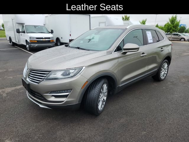 Used 2017 Gray Lincoln Reserve image 3