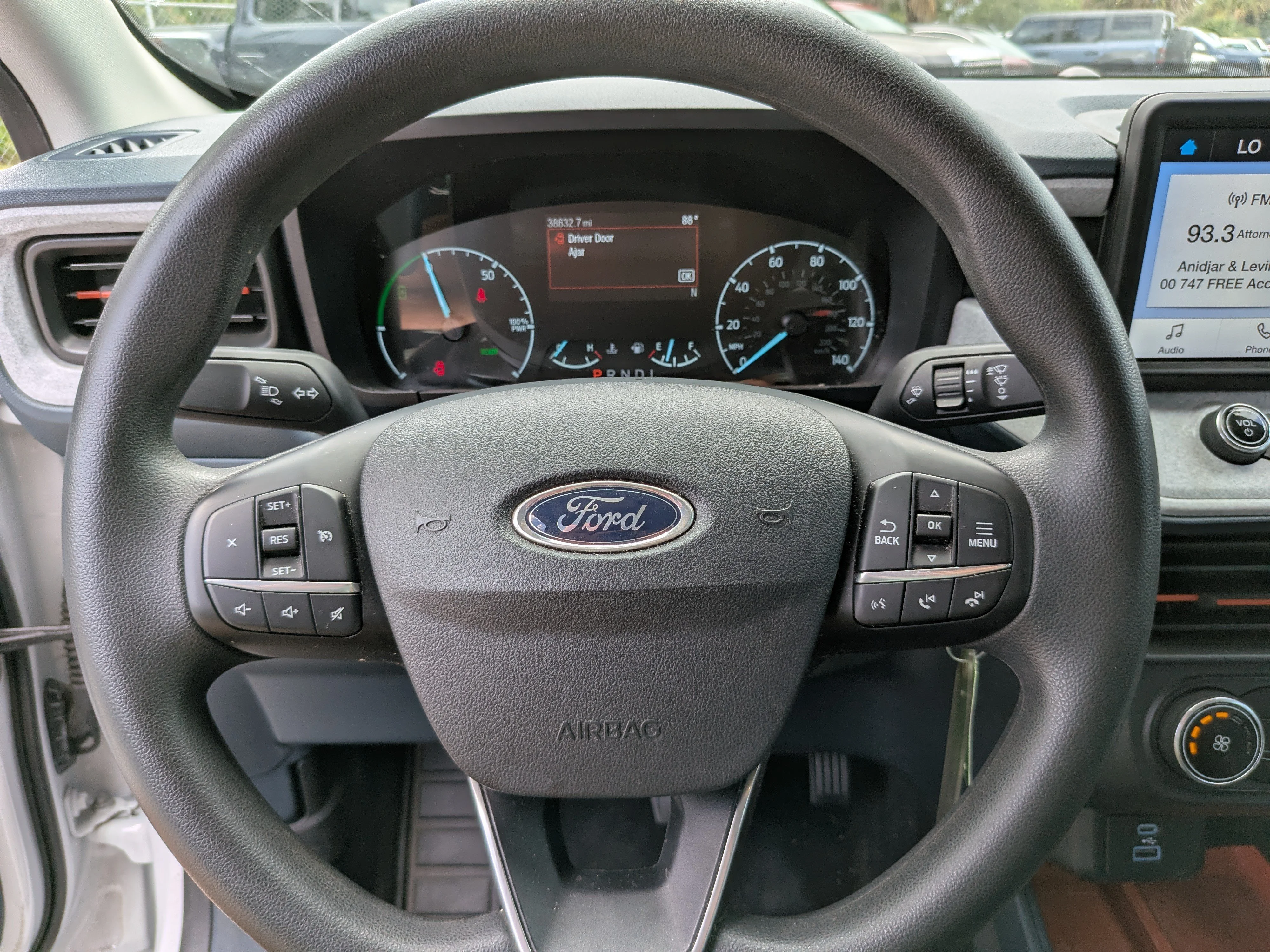 Certified Used 2024 Oxford White Clearcoat Ford XLT image 32