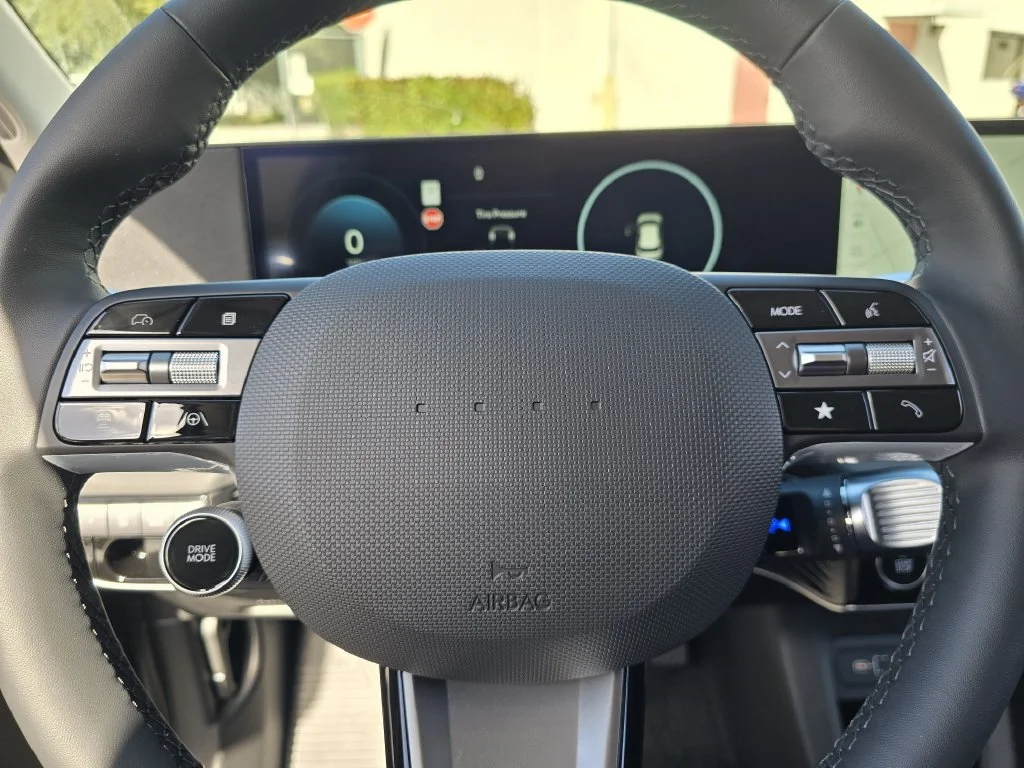 New 2027 Green Hyundai SEL image 17