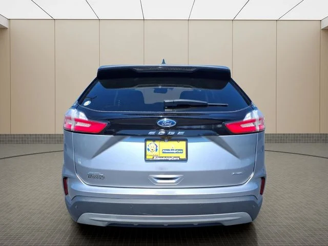 Used 2022 Silver Ford SEL image 10