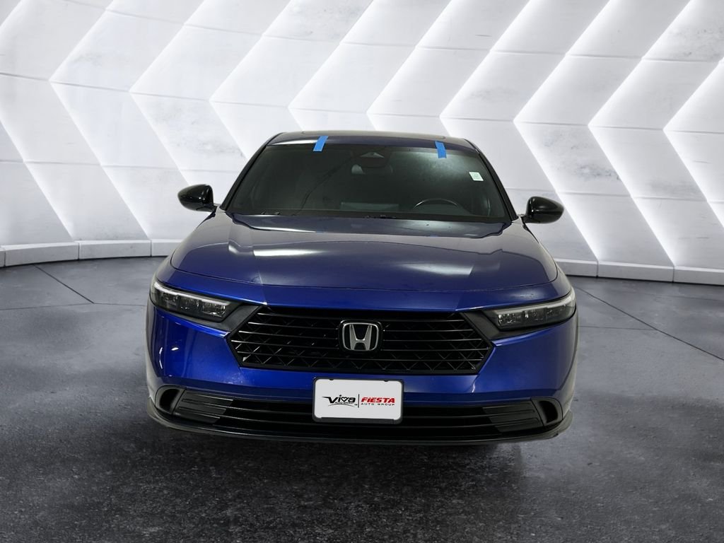 Used 2024  Honda Sport image 2