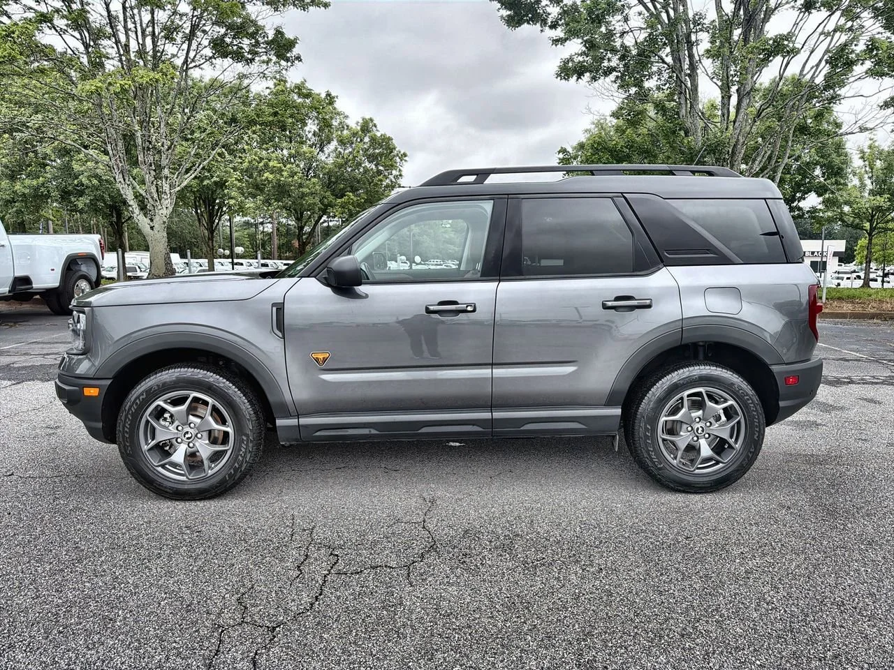 Used 2021 Gray Ford Badlands image 5