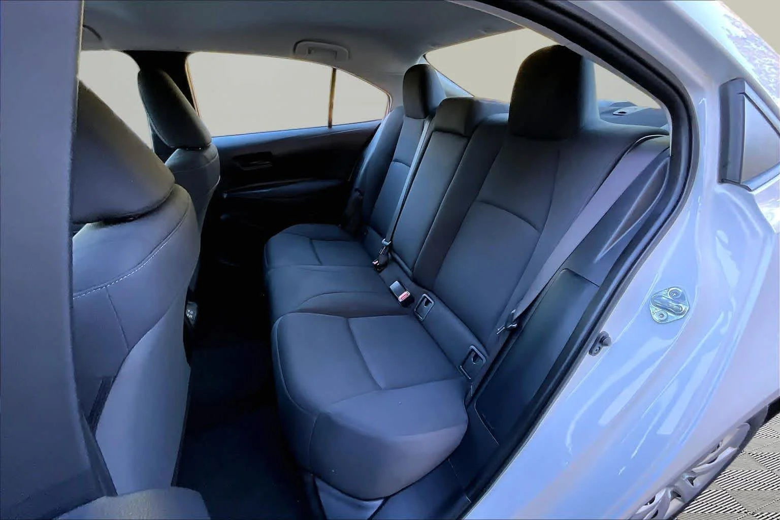 Used 2024 Ice Cap Toyota LE image 21