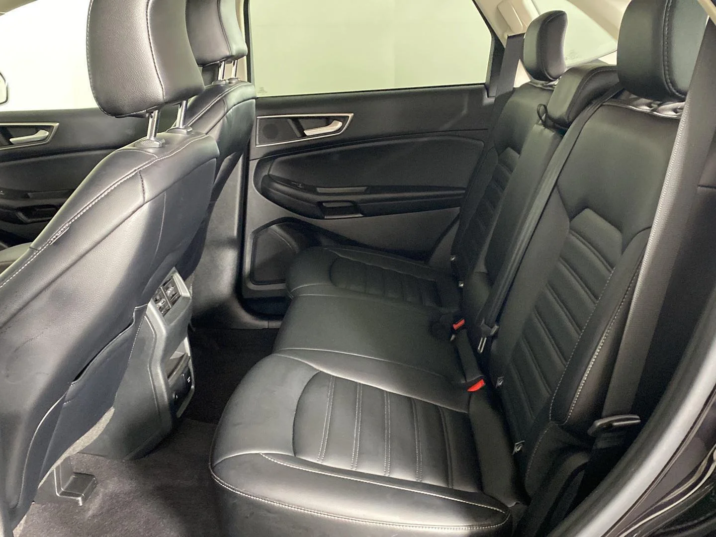Used 2023 Agate Black Ford SEL image 16
