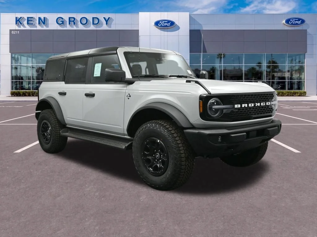2026 Ford Bronco Outer Banks 4x4's photo