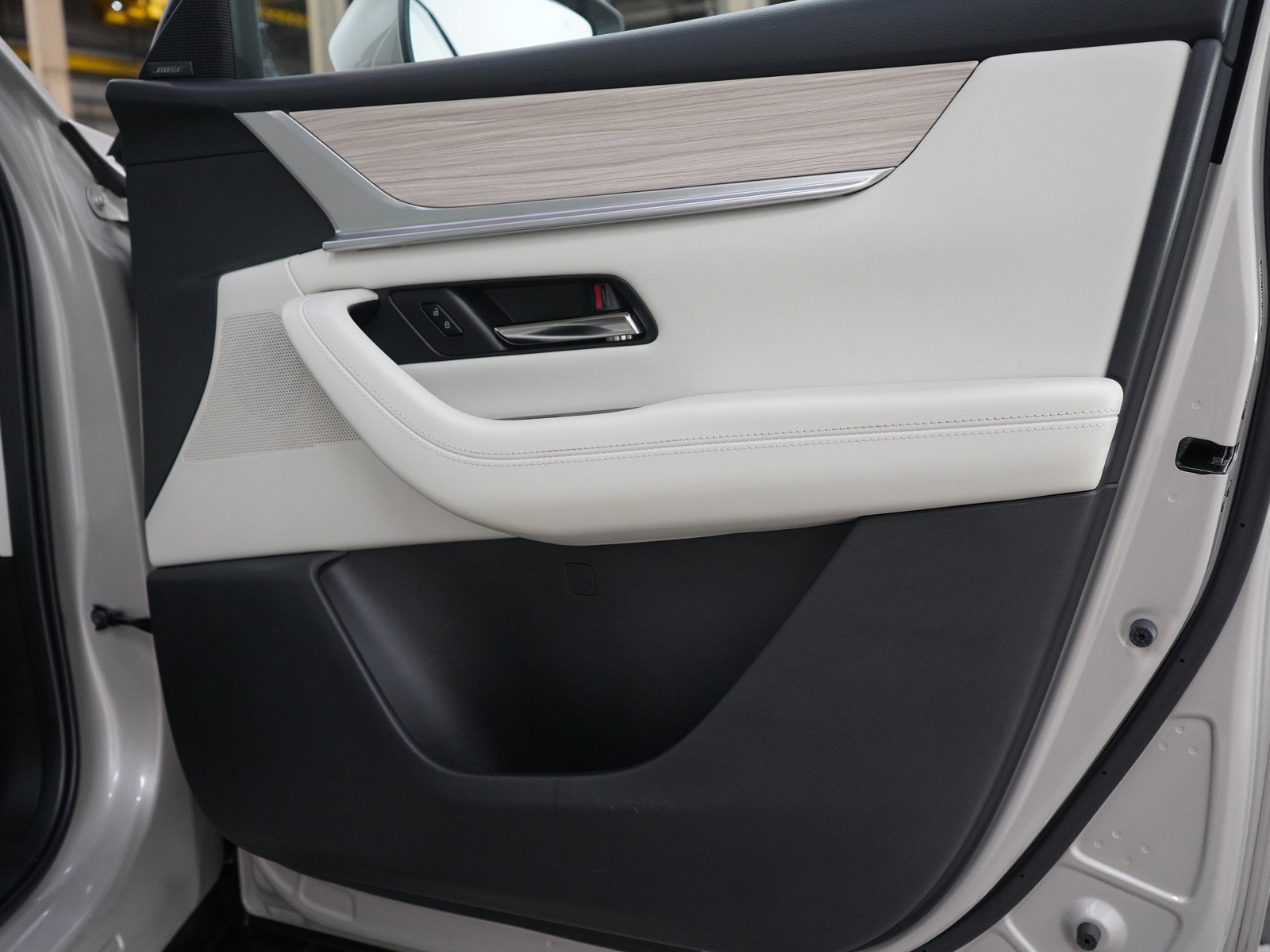 Certified Used 2024 Platinum Quartz Mazda Premium Plus image 9