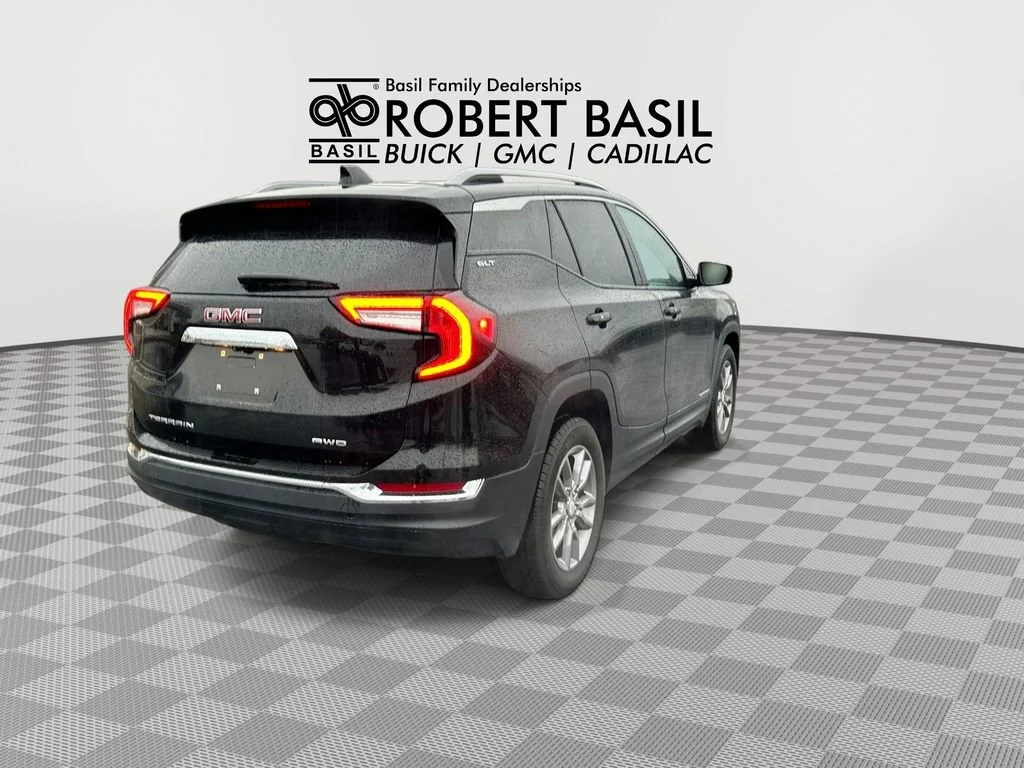 2024 GMC Terrain SLT - Photo 8