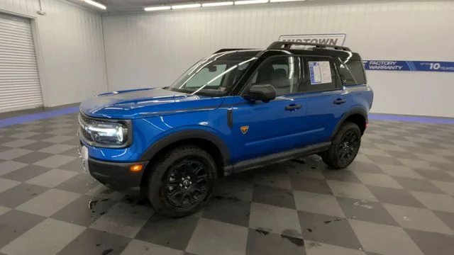 Used 2025 Velocity Blue Metallic Ford Badlands image 4