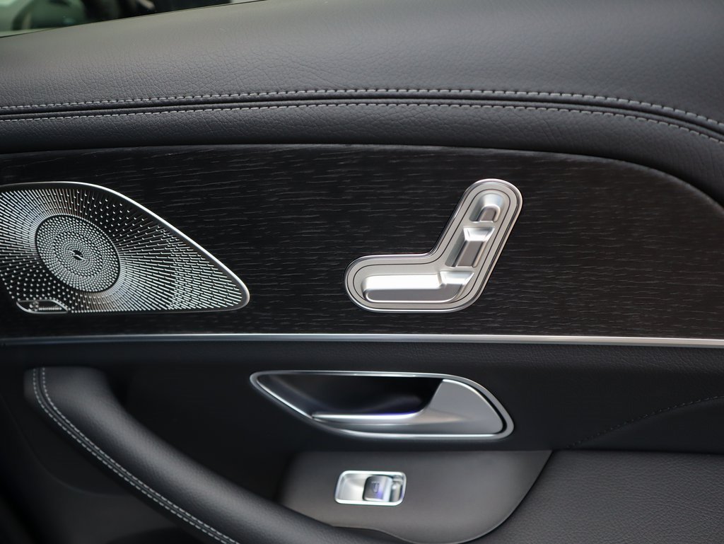 Used 2026 Twilight Blue Metallic Mercedes-Benz GLE 450 image 14