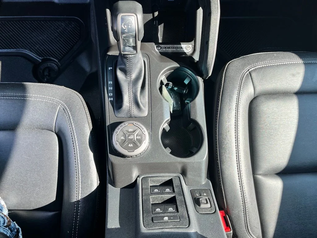 Used 2025 Red Ford Badlands image 19