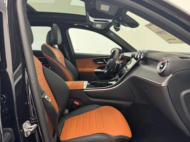 New 2027 Black Mercedes-Benz GLC 300 image 17