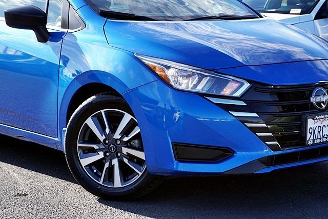 Used 2024 Blue Nissan 1.6 S image 3