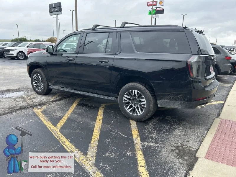 Used 2025 Black Chevrolet Z71 image 3