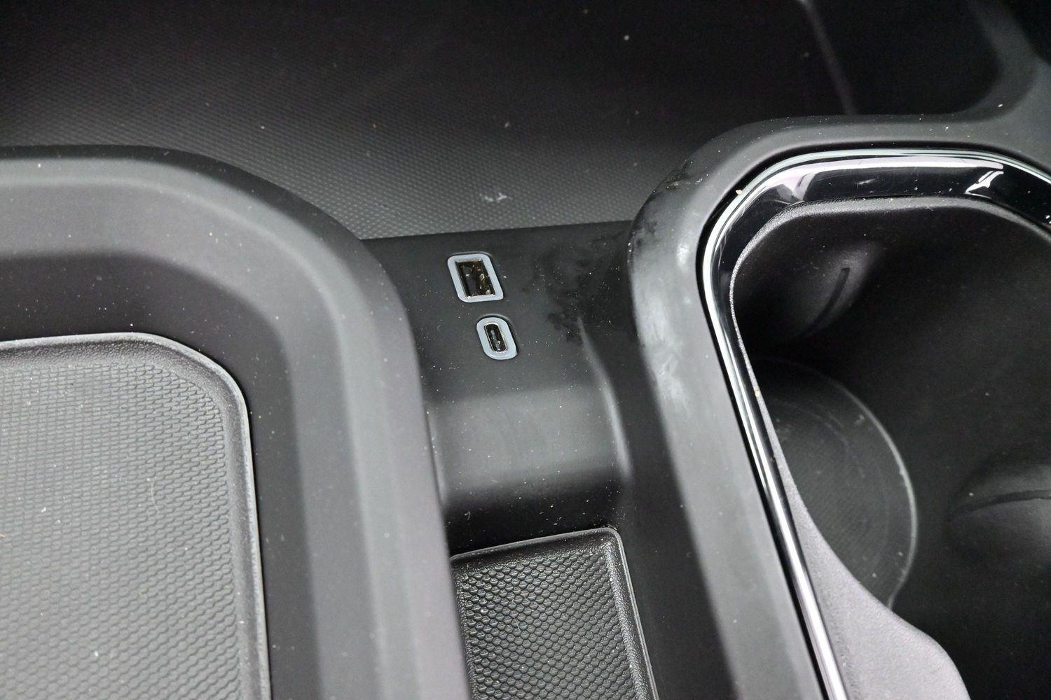Used 2025 Onyx Black GMC AT4 image 27