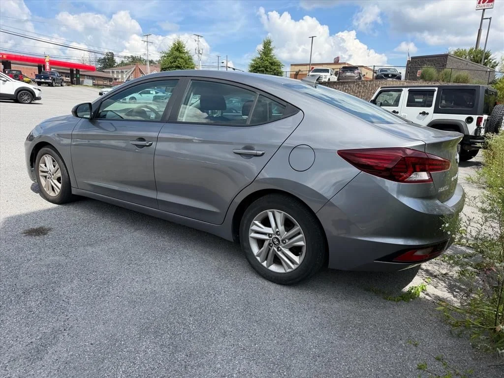 Used 2019 Gray Hyundai SEL image 8