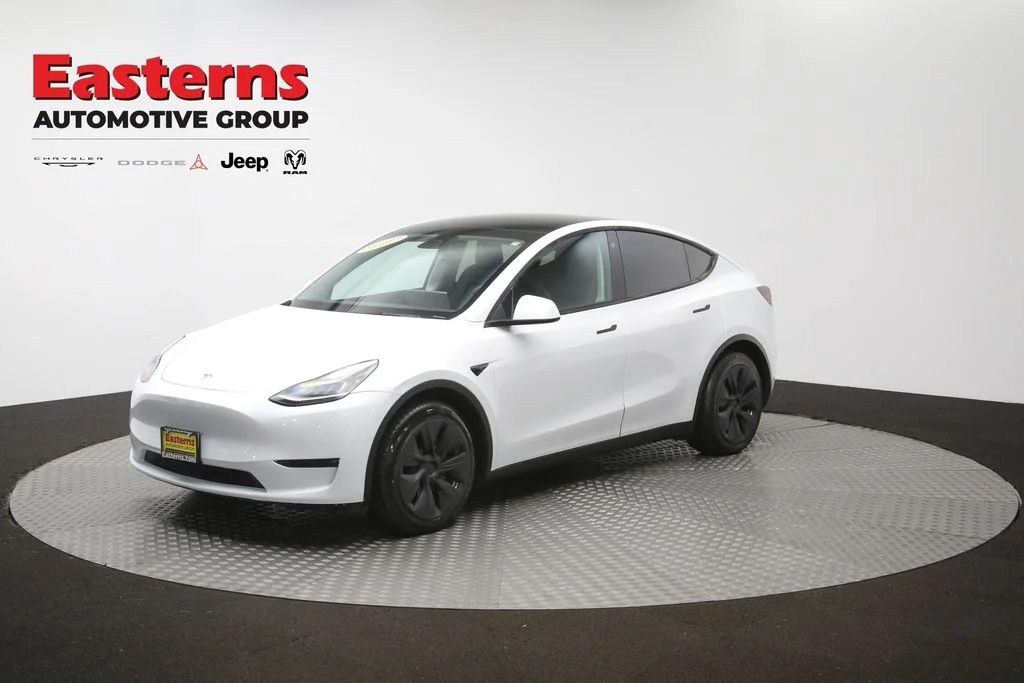 Used 2021 White Tesla Long Range image 49