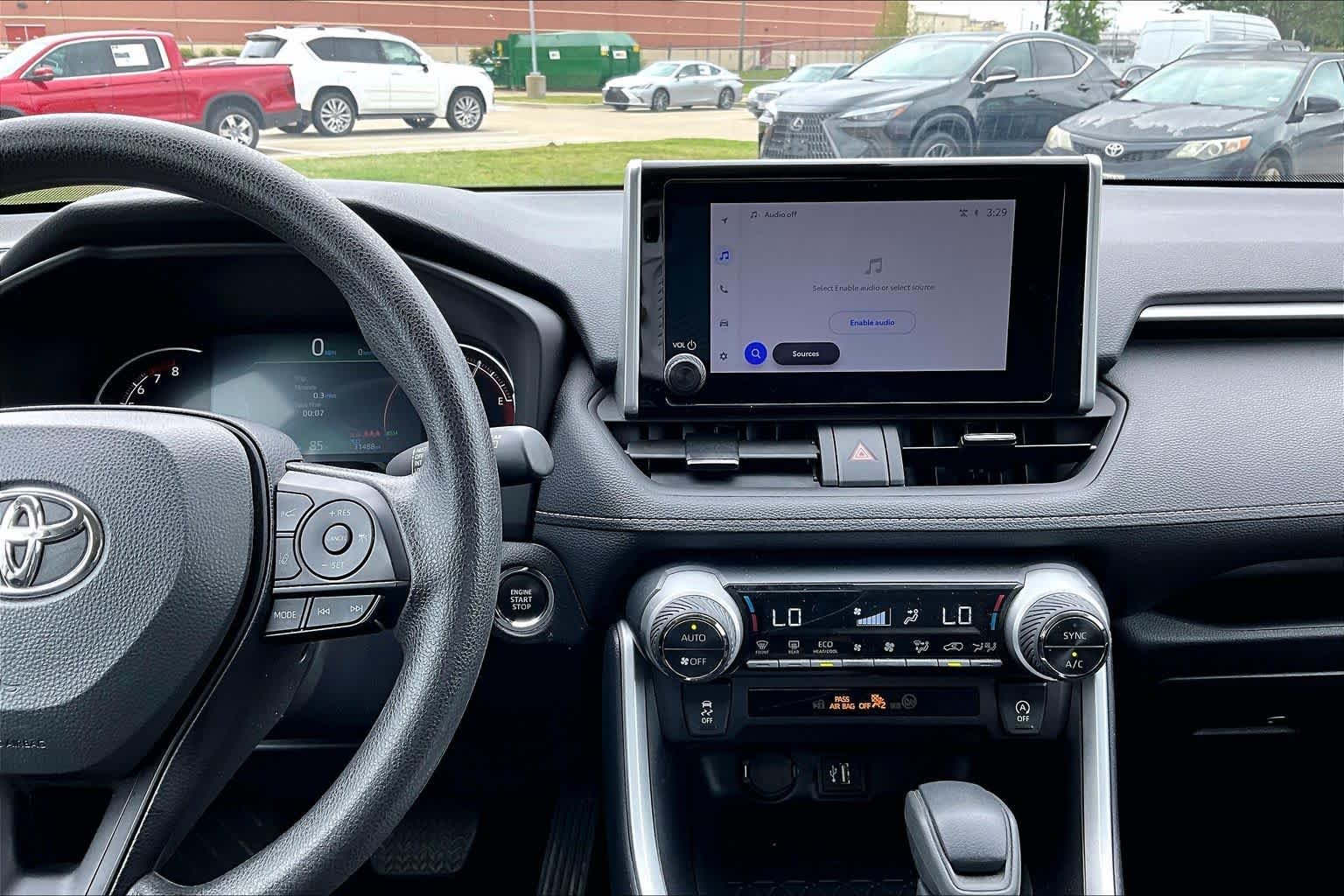 Used 2025 Ice Cap Toyota XLE image 7