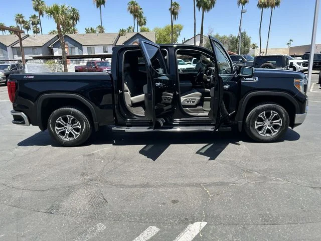Used 2020 Gray GMC SLT image 2