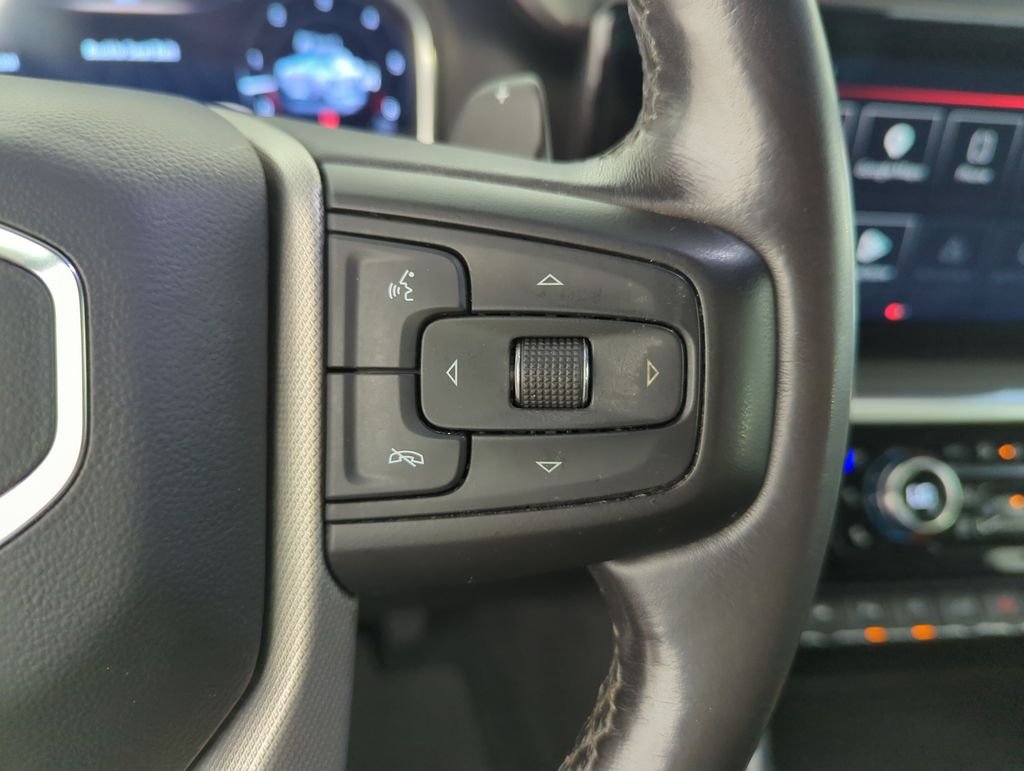 Used 2023 White GMC Denali image 22