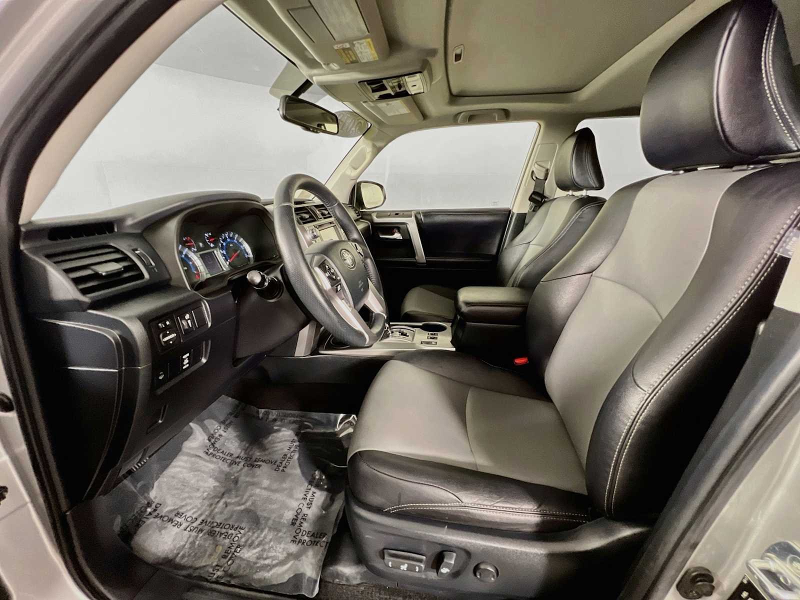 Used 2018 Classic Silver Metallic Toyota SR5 Premium image 22
