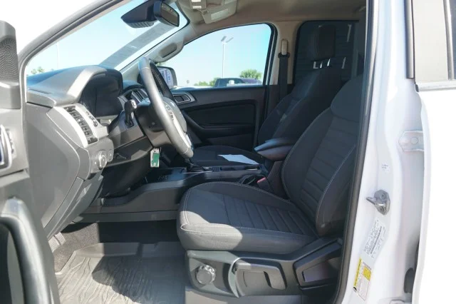 Used 2022 Oxford White Ford XLT image 22