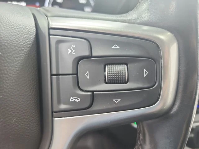 Used 2022 Black Chevrolet LT image 24
