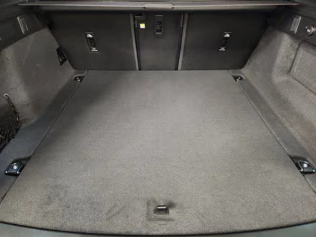 New 2026 Fuji White Land Rover S - P250 image 54