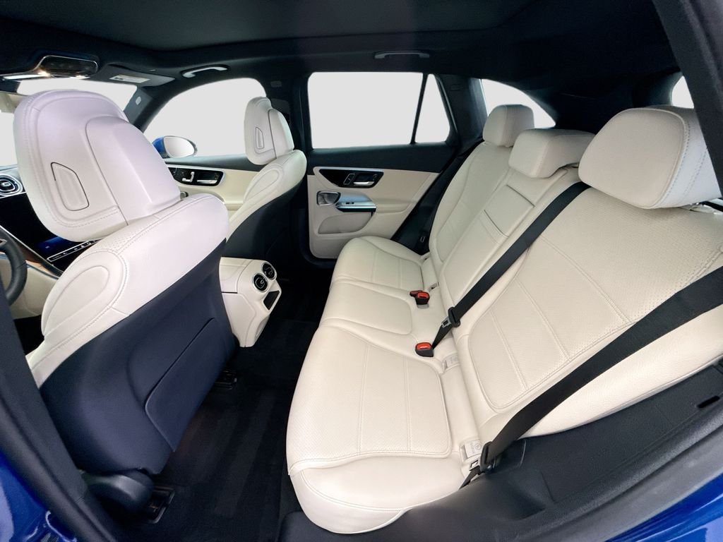 Used 2026 Starling Blue Metallic Mercedes-Benz GLC 300 image 19