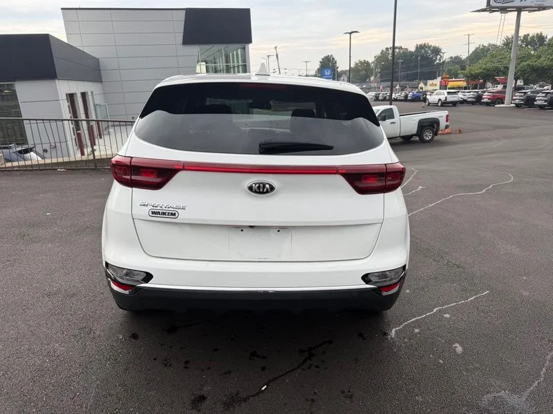 Used 2020 White Kia LX image 7