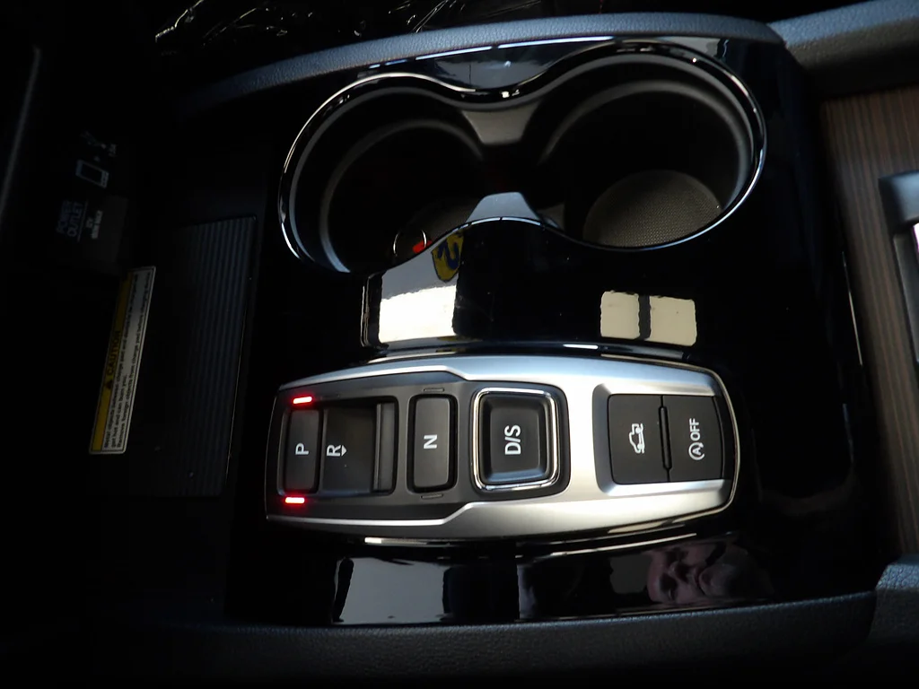 Used 2022 Platinum White Pearl Honda Black Edition image 35