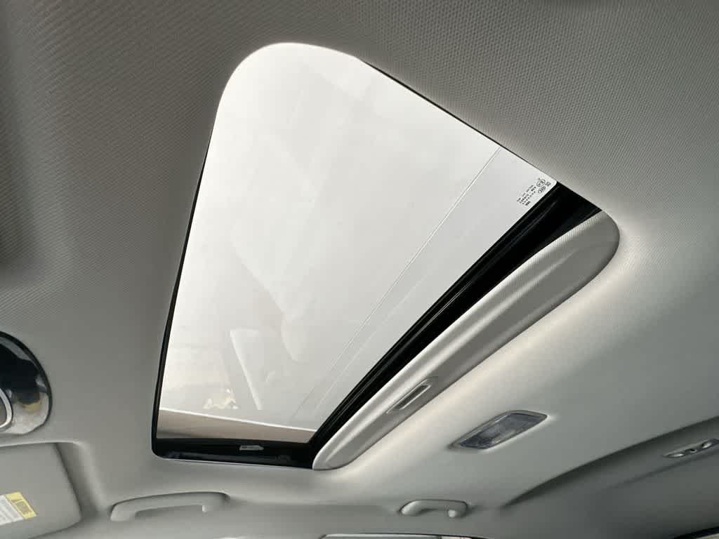 Used 2024 Hampton Gray Hyundai SEL image 17