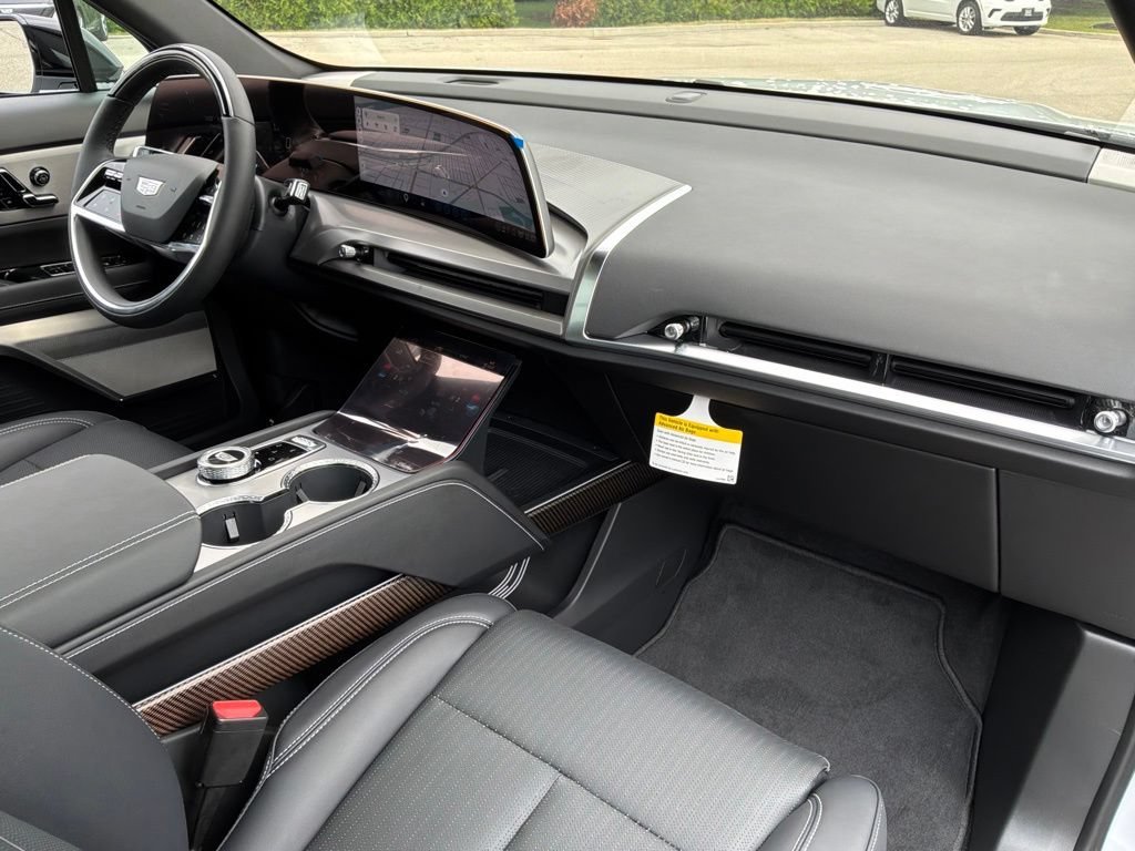 2027 Cadillac VISTIQ Sport - Photo 46