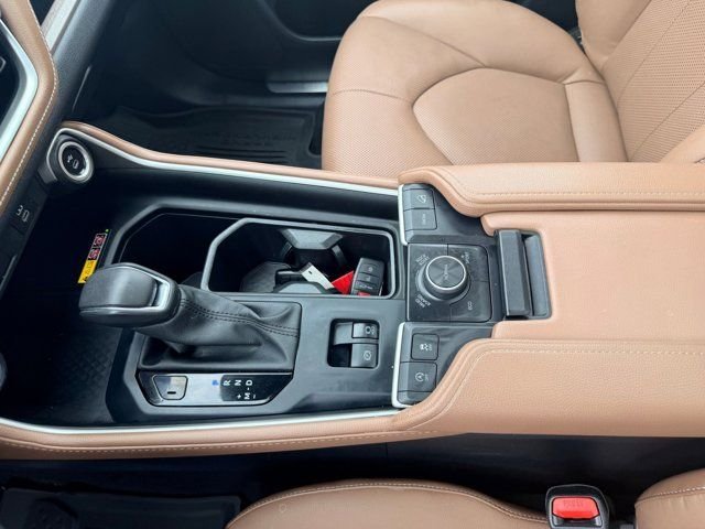 Used 2024 White Toyota  image 15
