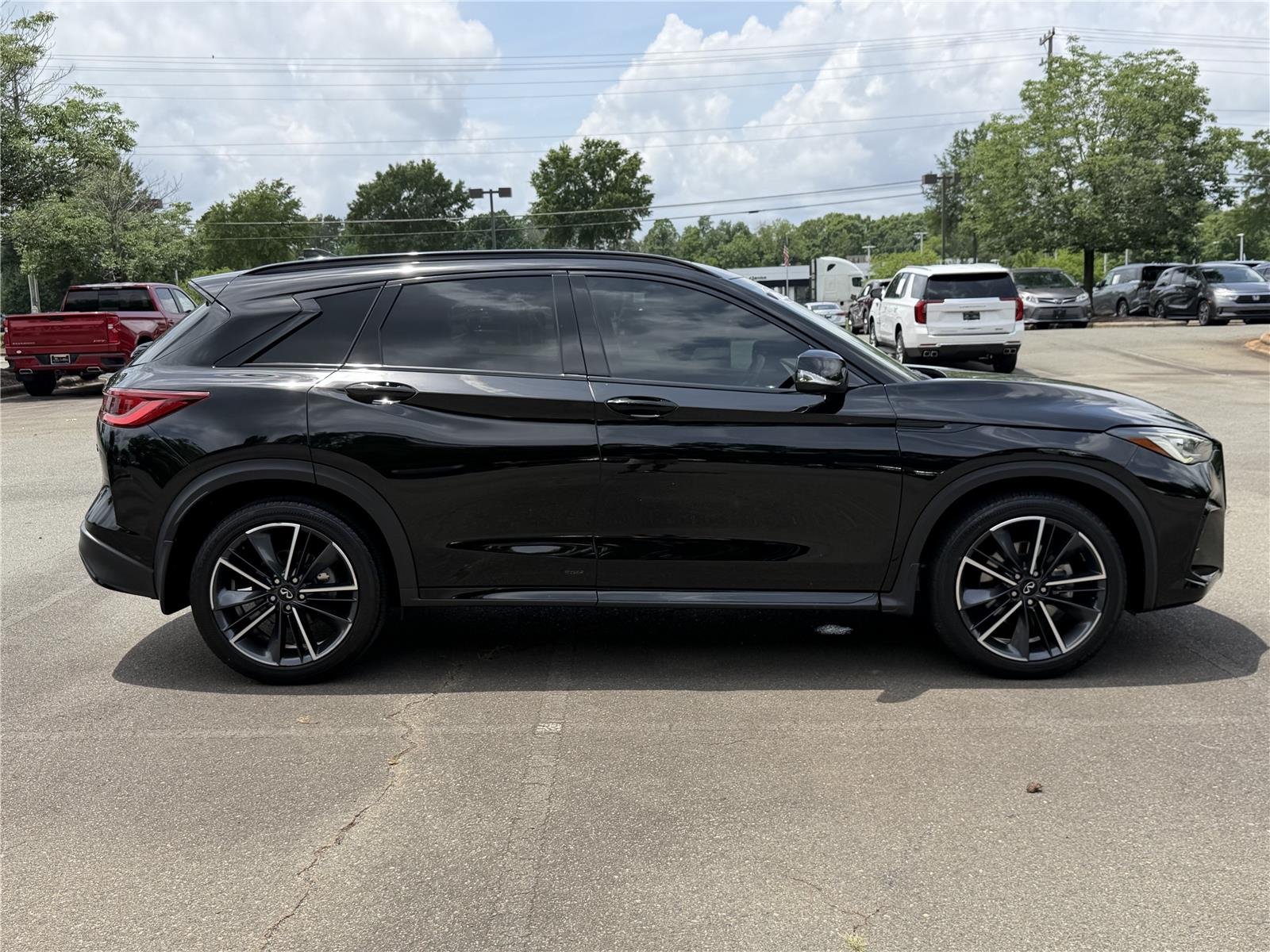 Certified Used 2023  INFINITI SPORT image 32
