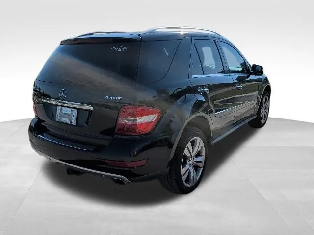 Used 2011  Mercedes-Benz ML 350 image 6