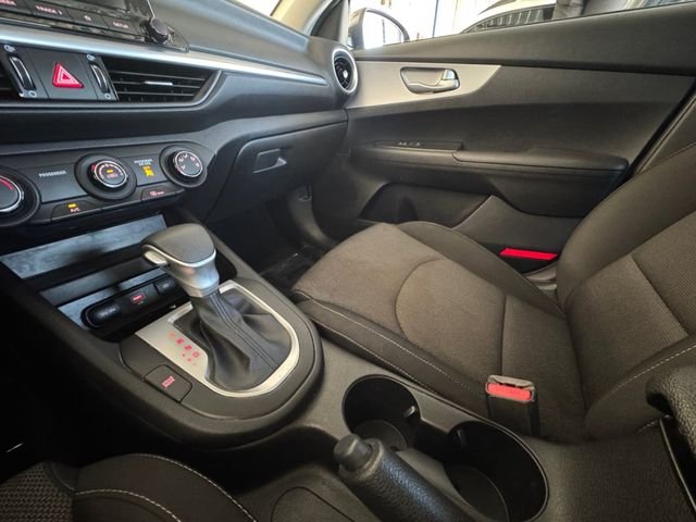2024 Kia Forte LXS - Photo 10