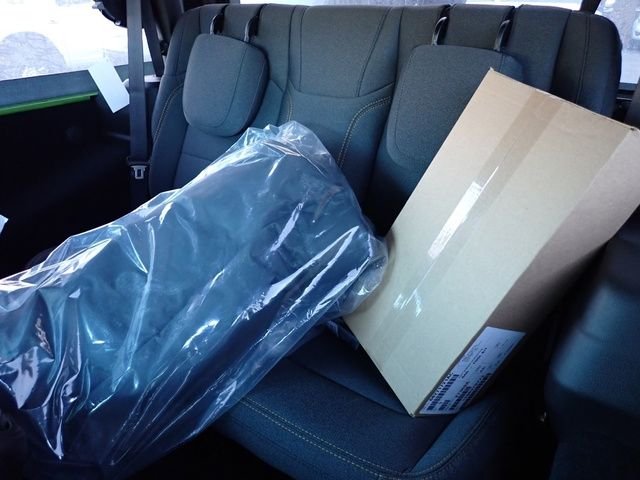 New 2026 Mojito Clearcoat Jeep Sport S image 13