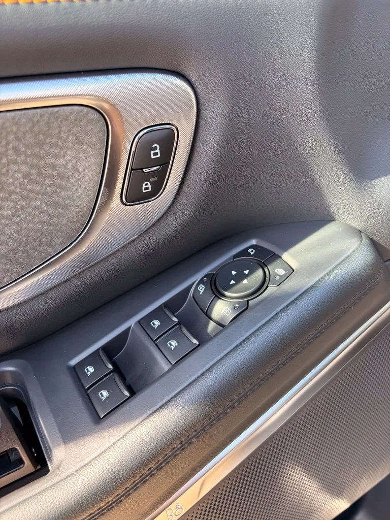 New 2027 Agate Black Metallic Ford Tremor® image 12