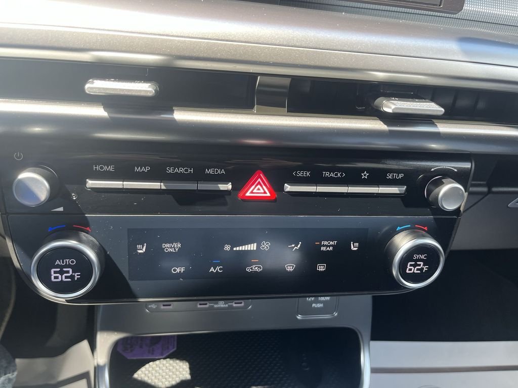 Used 2026 White Hyundai SE image 25