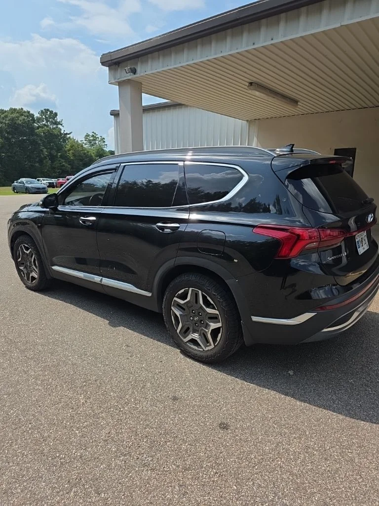 Used 2023 Black Hyundai Limited image 3