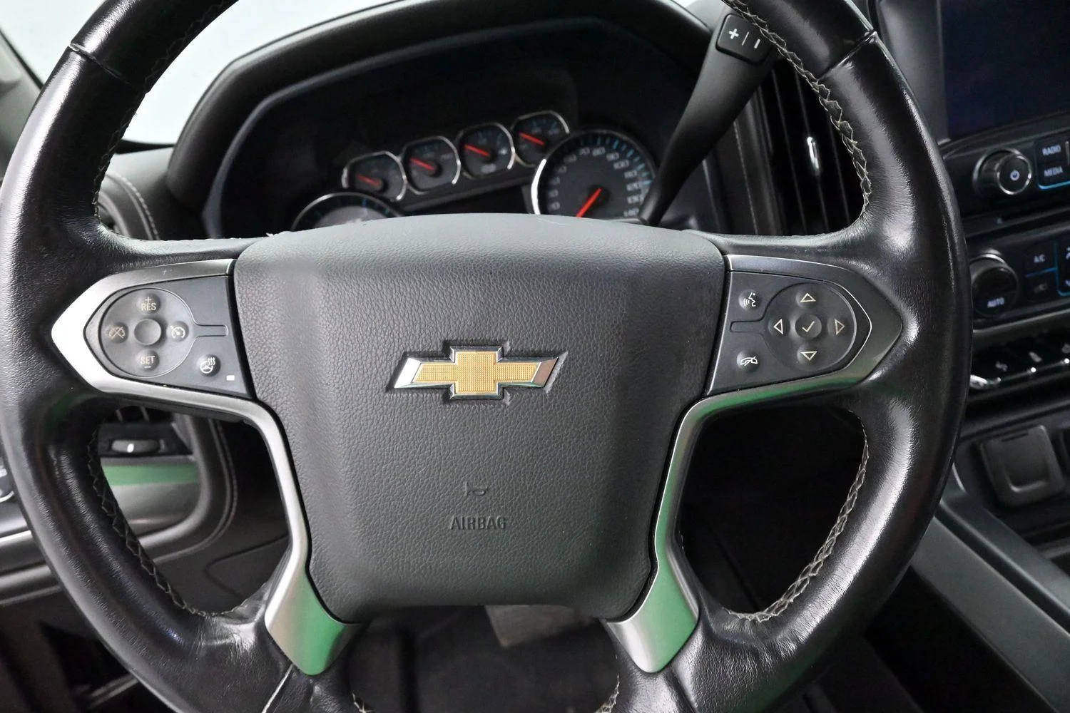 Used 2019 Black Chevrolet LTZ image 17